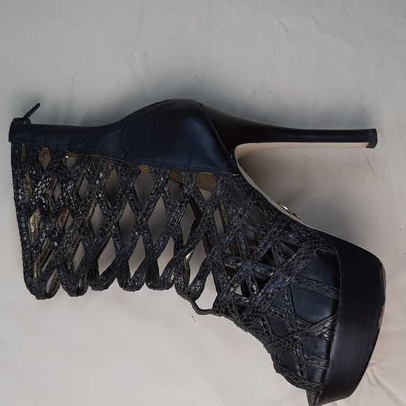 BEBE HEELS EXOTIC LEATHER - Picture 2 of 9